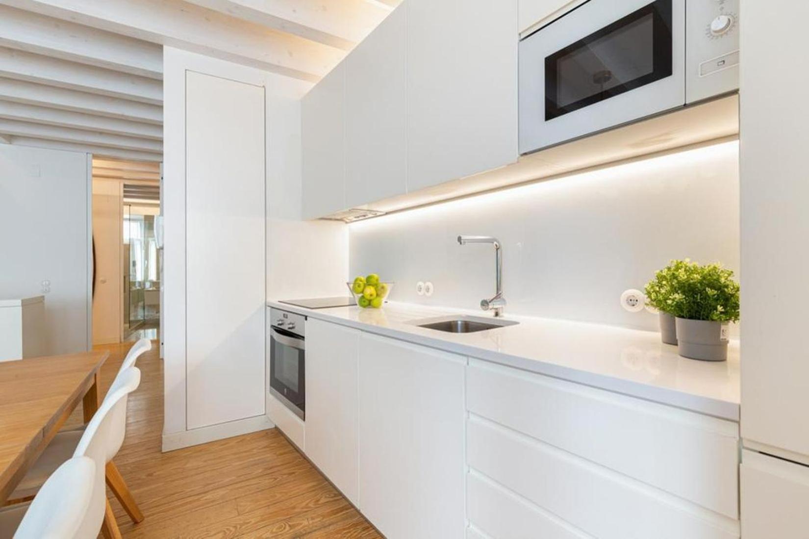 Be Local - 3 Bedrooms Flat In Front Of The Fado Museum In Alfama Apartment