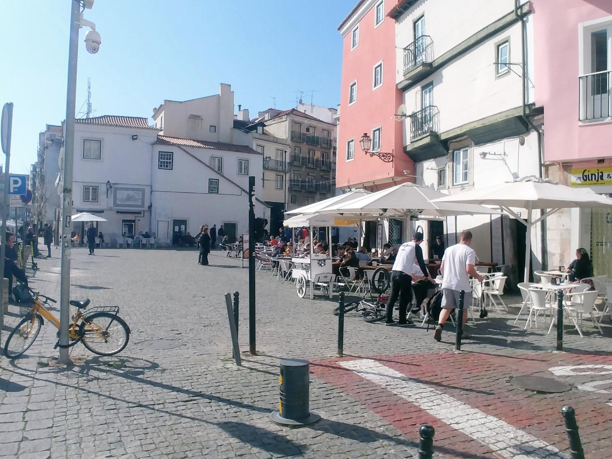 Be Local - 3 Bedrooms Flat In Front Of The Fado Museum In Alfama *