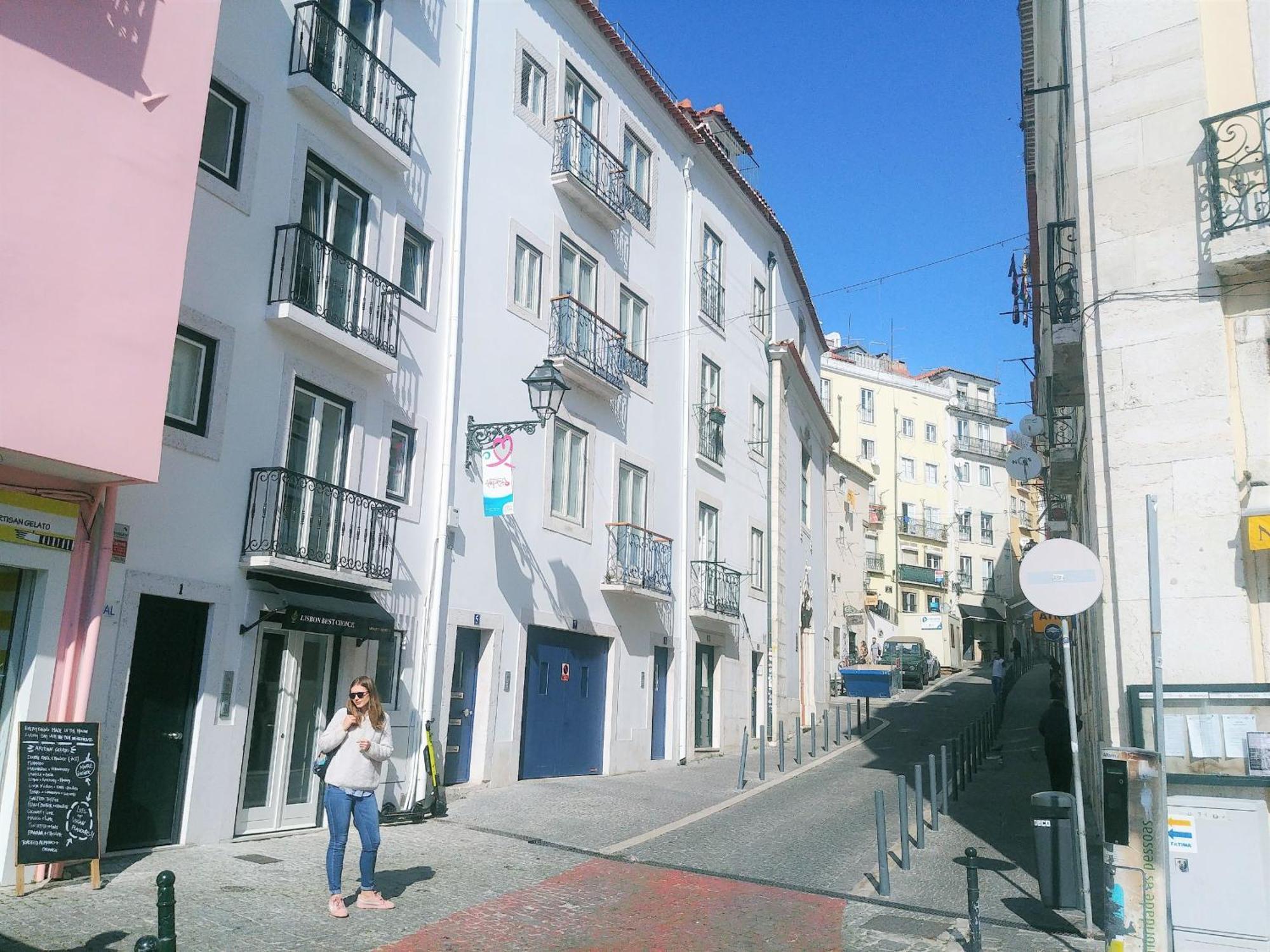 Be Local - 3 Bedrooms Flat In Front Of The Fado Museum In Alfama