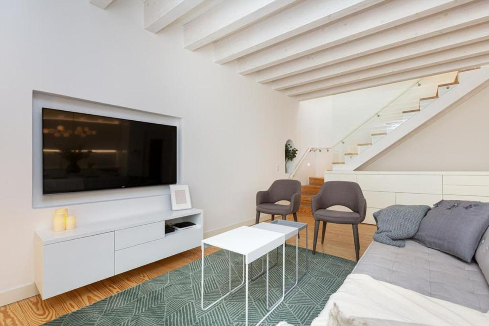 Be Local - 3 Bedrooms Flat In Front Of The Fado Museum In Alfama Lissabon